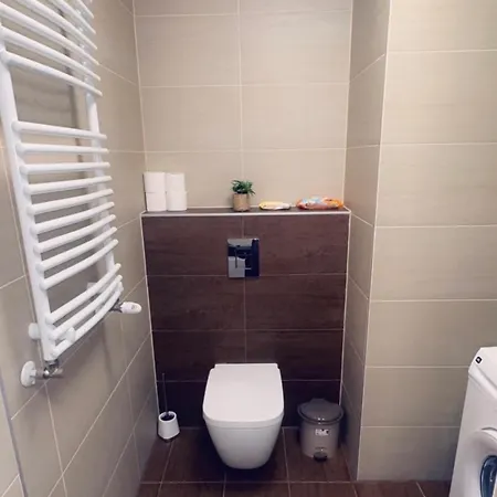 Koris Pool Apartman *